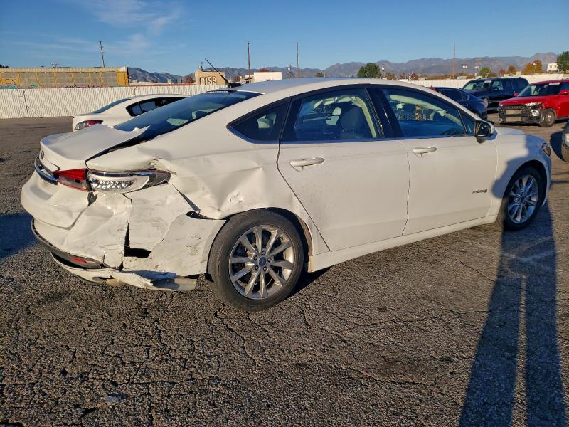 Photo 3 from auction – 2017 FORD FUSION SE with VIN 3FA6P0LU4HR316345