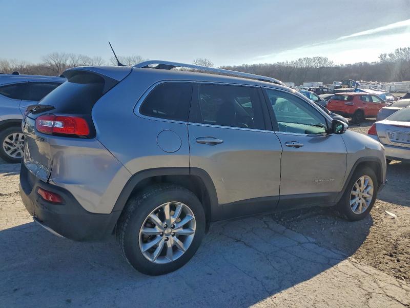 Photo 3 from auction – 2015 JEEP CHEROKEE L with VIN 1C4PJMDS2FW719982