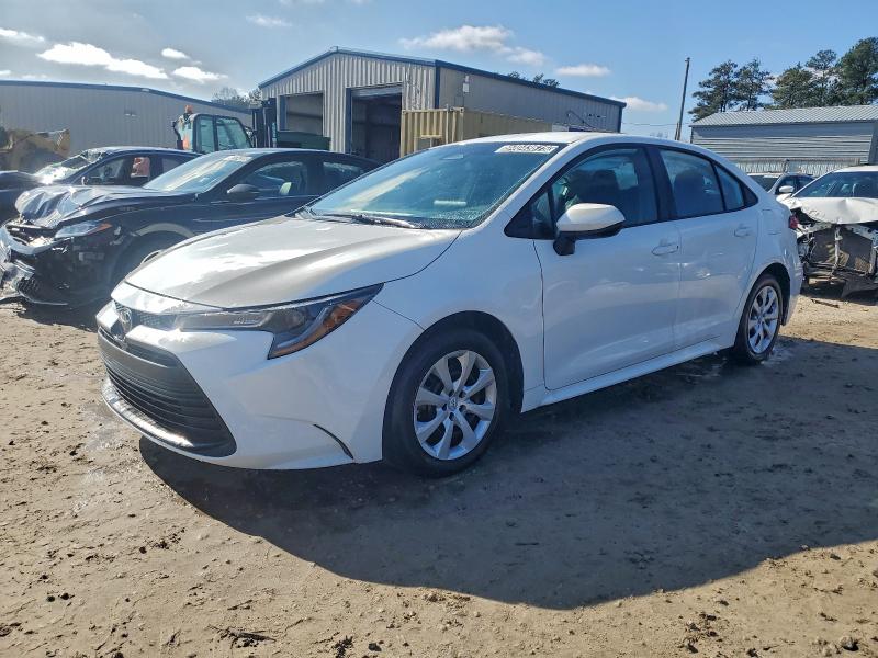 TOYOTA COROLLA LE 2024 with VIN 5YFB4MDE8RP201920 - Photo from auction