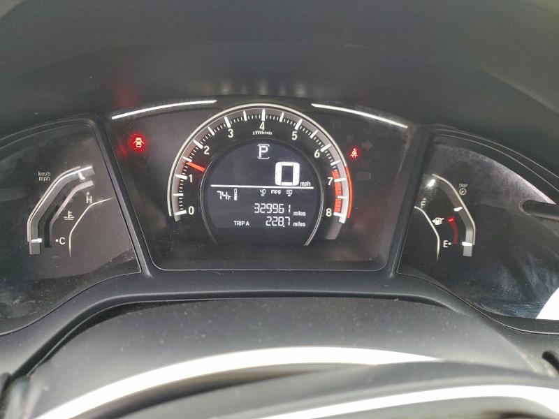 Photo 9 from auction – 2017 HONDA CIVIC LX with VIN 2HGFC2F59HH561841
