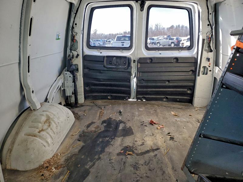 Photo 11 from auction – 2017 CHEVROLET EXPRESS G2 with VIN 1GCWGAFF0H1351195
