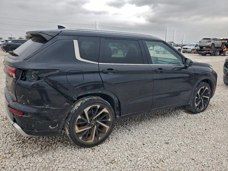 Photo 3 from auction – 2022 MITSUBISHI OUTLANDER with VIN JA4J3VA84NZ070823