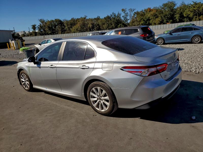 Photo 2 from auction – 2018 TOYOTA CAMRY L with VIN 4T1B11HK8JU648564