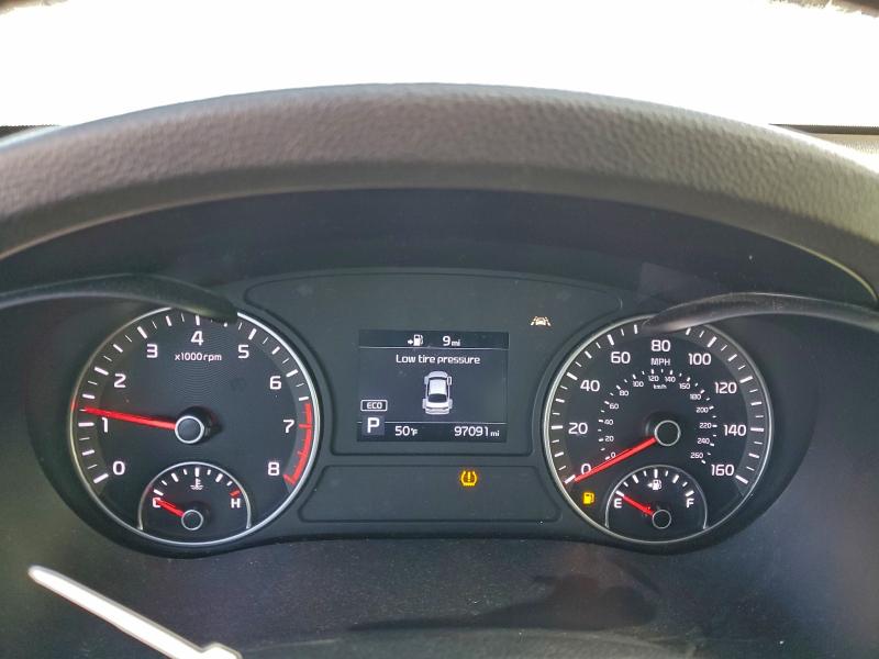 Photo 9 from auction – 2019 KIA OPTIMA LX with VIN 5XXGT4L37KG366283
