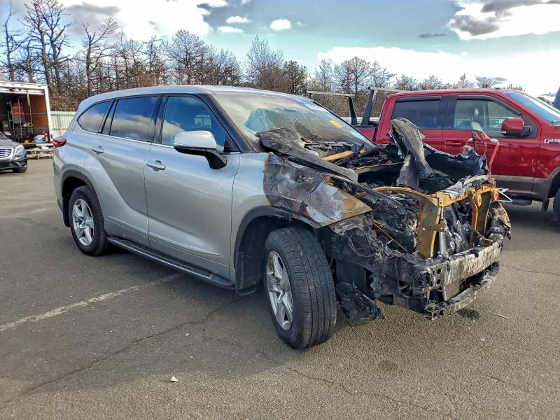Photo 4 from auction – 2020 TOYOTA HIGHLANDER with VIN 5TDBZRBH2LS501835