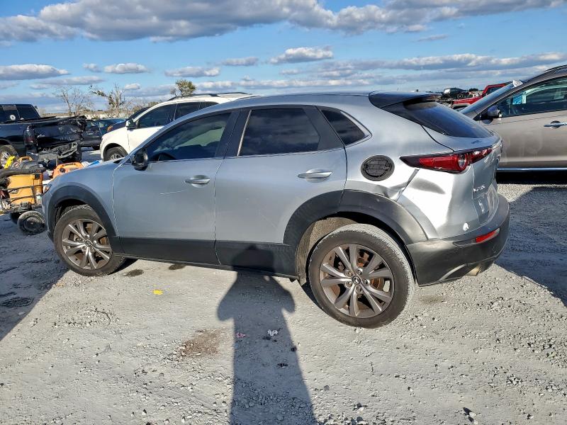 Photo 2 from auction – 2020 MAZDA CX-30 SELE with VIN 3MVDMACL2LM120819