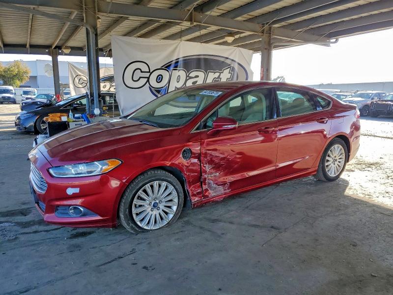 FORD FUSION SE 2015 with VIN 3FA6P0PU5FR144561 - Photo from auction