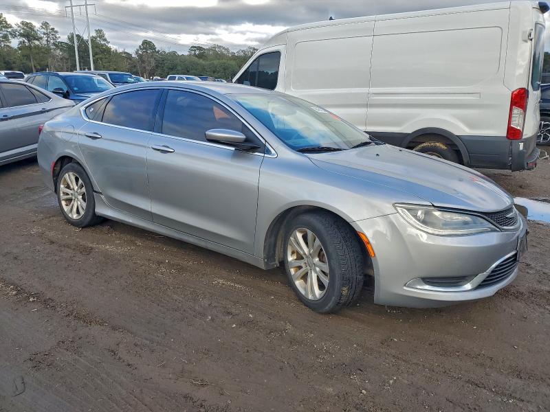 Photo 4 from auction – 2015 CHRYSLER 200 LIMITE with VIN 1C3CCCAB8FN635456