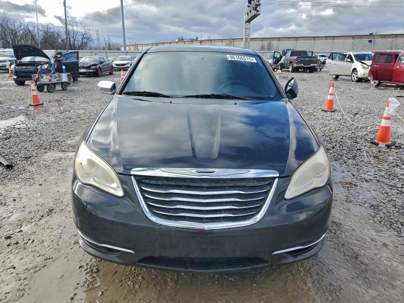 Photo 5 from auction – 2011 CHRYSLER 200 LIMITE with VIN 1C3BC2FB4BN519292