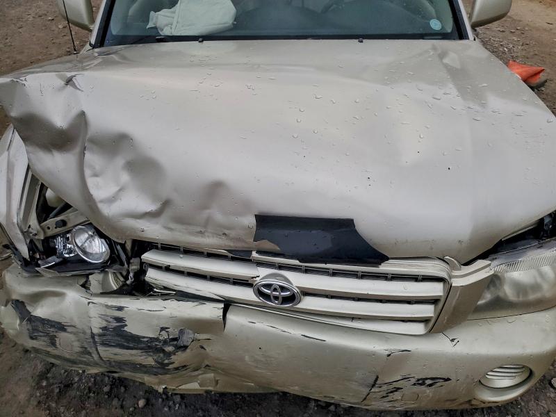 Photo 12 from auction – 2002 TOYOTA HIGHLANDER with VIN JTEGF21A720045855