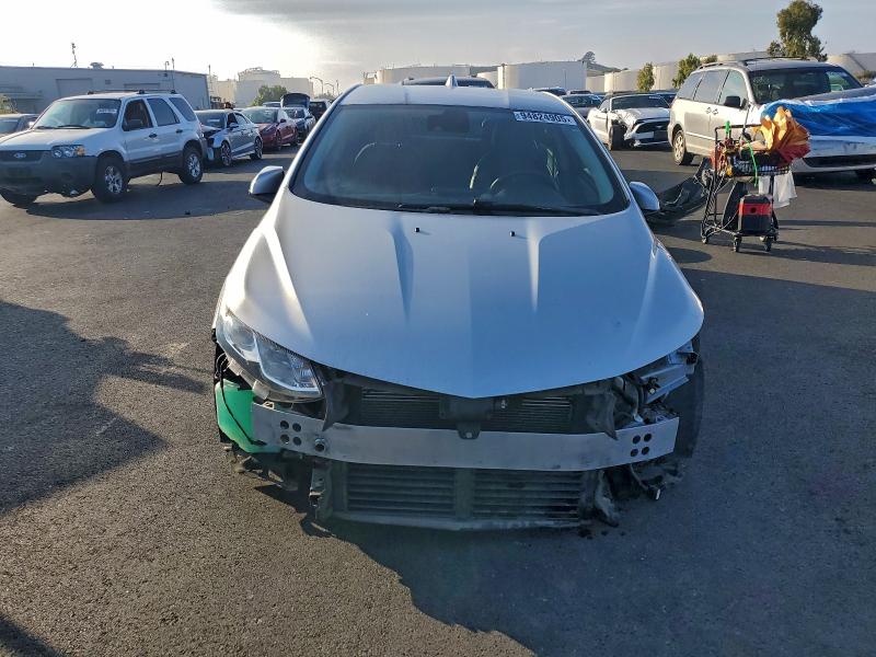 Photo 5 from auction – 2017 CHEVROLET VOLT PREMI with VIN 1G1RD6S55HU183979