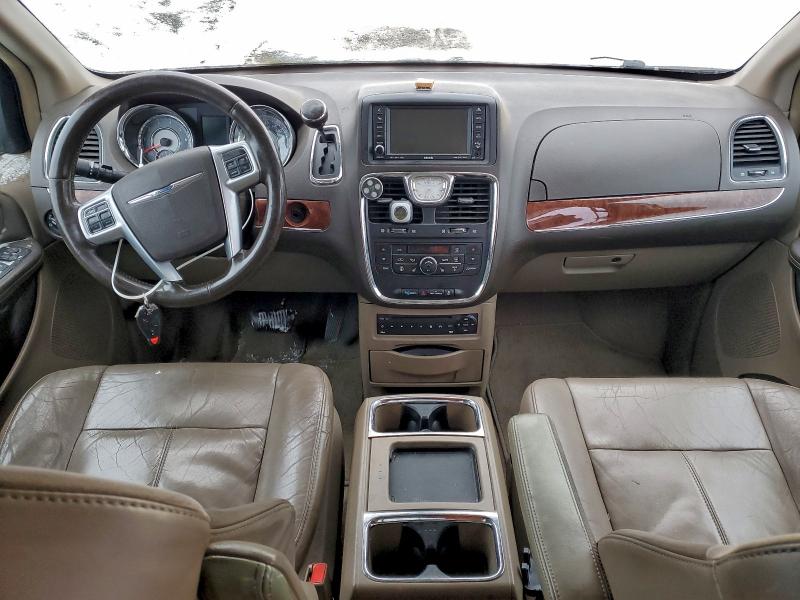 Photo 8 from auction – 2011 CHRYSLER TOWN & COU with VIN 2A4RR6DG9BR687232