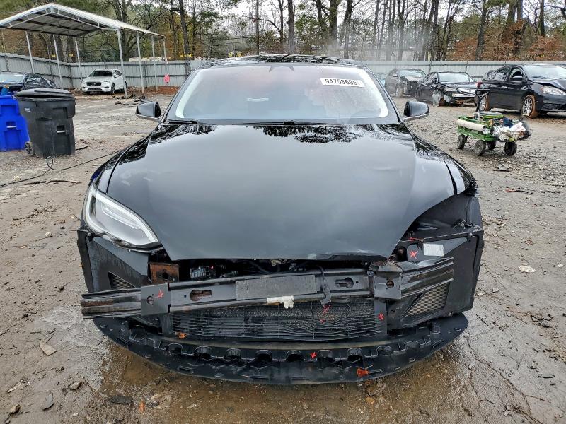 Photo 5 from auction – 2017 TESLA MODEL S with VIN 5YJSA1E20HF190840