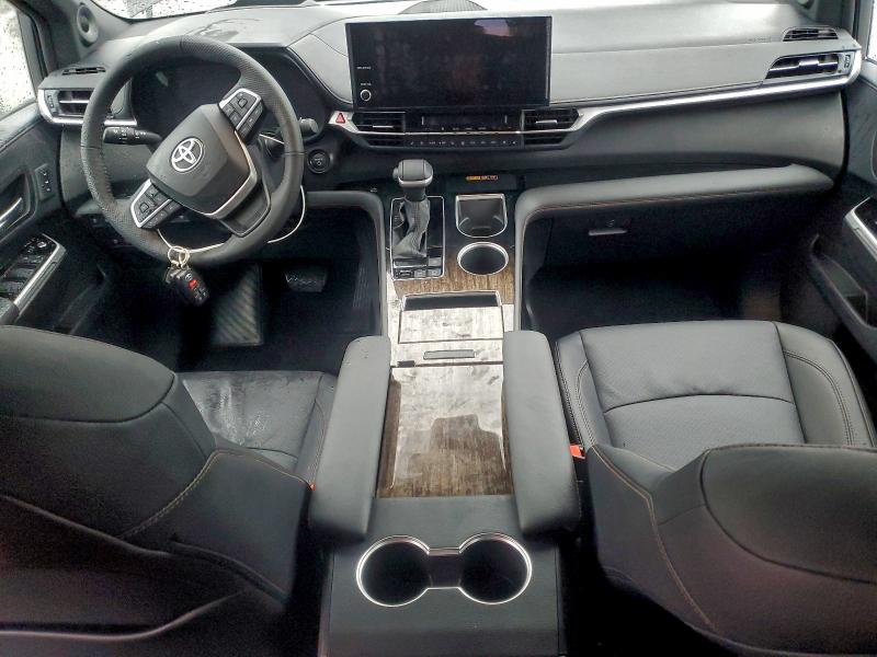 Photo 8 from auction – 2025 TOYOTA SIENNA LIM with VIN 5TDESKFC2SS225288
