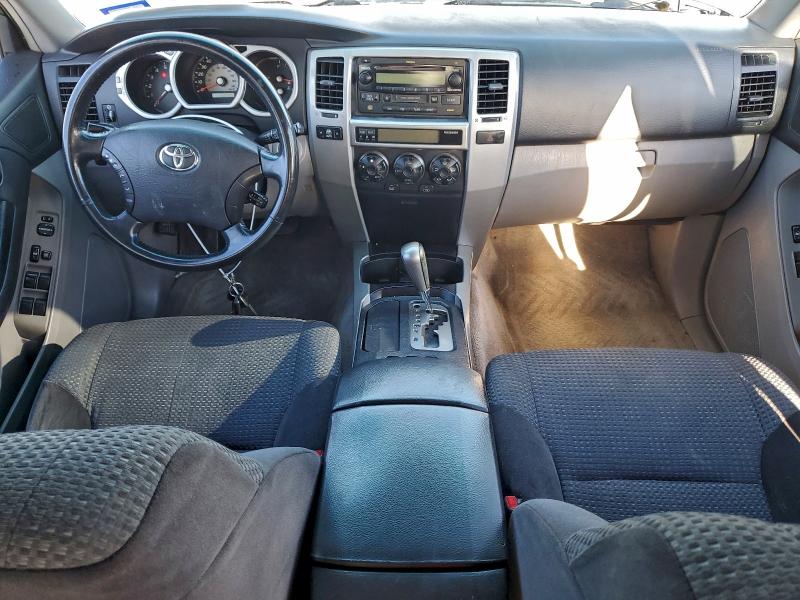 Photo 8 from auction – 2004 TOYOTA 4RUNNER SR with VIN JTEZU14R740023805