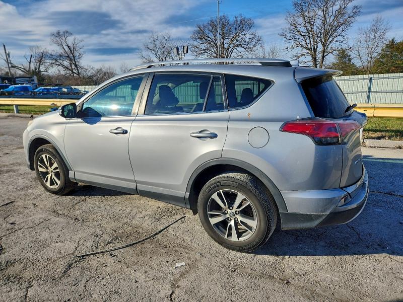 Photo 2 from auction – 2016 TOYOTA RAV4 XLE with VIN 2T3WFREV9GW276071