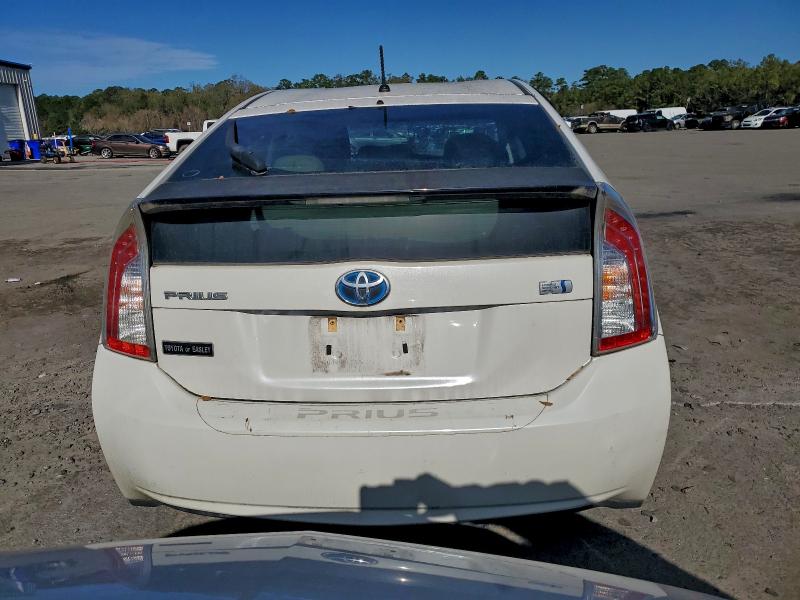 Photo 6 from auction – 2013 TOYOTA PRIUS with VIN JTDKN3DU5D5543863
