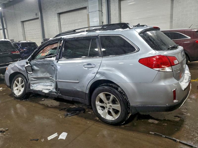 Photo 2 from auction – 2013 SUBARU OUTBACK 2. with VIN 4S4BRCLC4D3305619