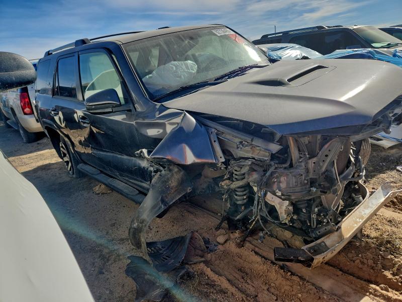 Photo 4 from auction – 2017 TOYOTA 4RUNNER SR with VIN JTEBU5JRXH5446688