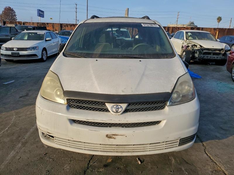 Photo 5 from auction – 2004 TOYOTA SIENNA CE with VIN 5TDZA23C94S070489
