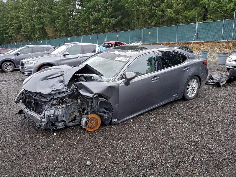 LEXUS ES 300H 2013 with VIN JTHBW1GG8D2013720 - Photo from auction