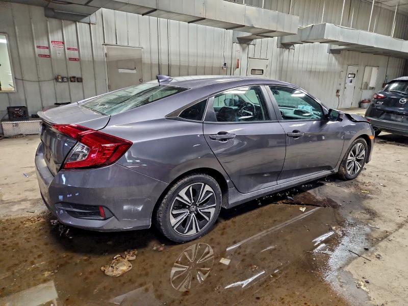 Photo 3 from auction – 2017 HONDA CIVIC EXL with VIN 19XFC1F73HE023884
