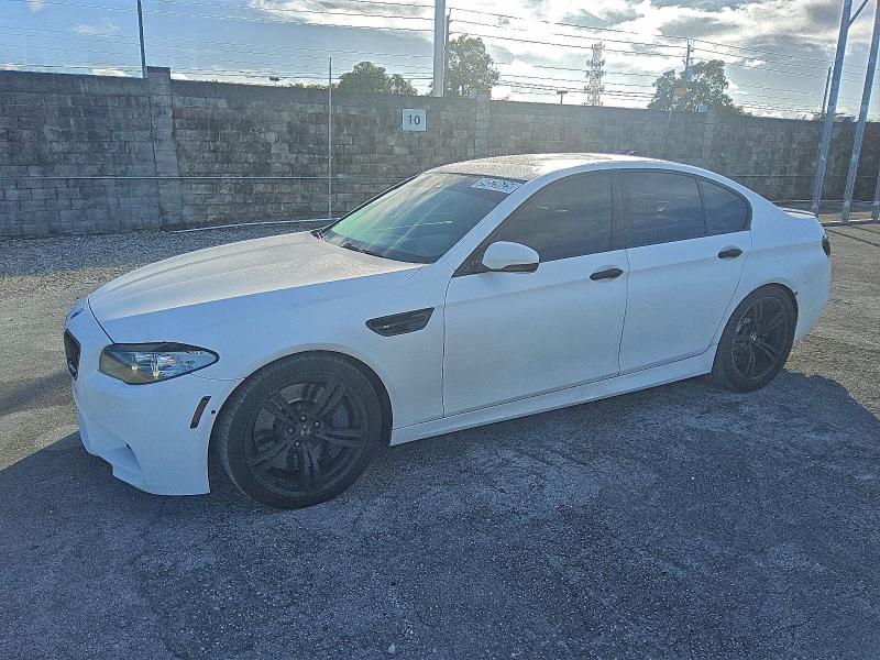 BMW M5 2013 with VIN WBSFV9C51DD096316 - Photo from auction