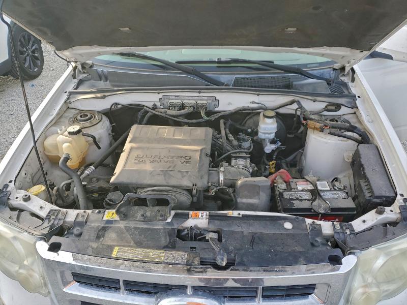 Photo 12 from auction – 2010 FORD ESCAPE LIM with VIN 1FMCU0EG1AKB52362