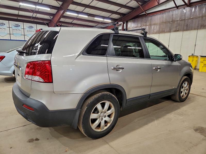 Photo 3 from auction – 2013 KIA SORENTO LX with VIN 5XYKTCA62DG419455