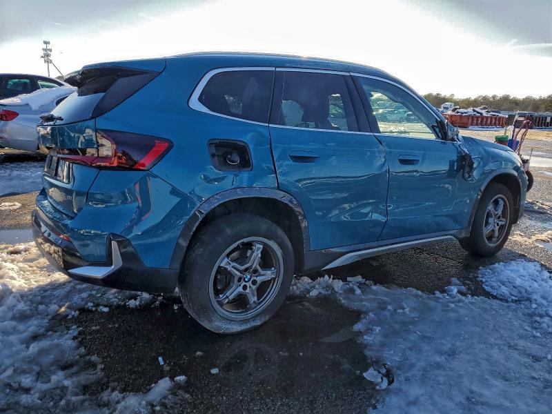 Photo 3 from auction – 2023 BMW X1 XDRIVE2 with VIN WBX73EF08P5X93977