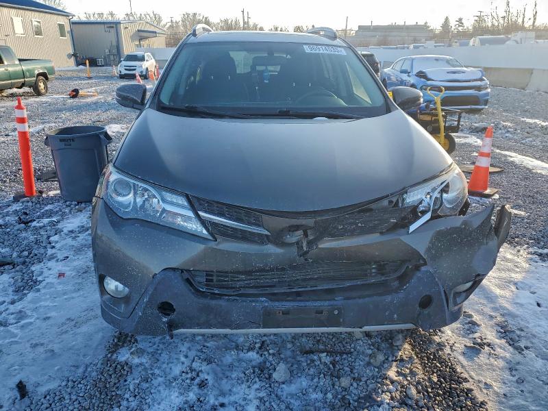 Photo 5 from auction – 2015 TOYOTA RAV4 XLE with VIN JTMRFREV8FD152656