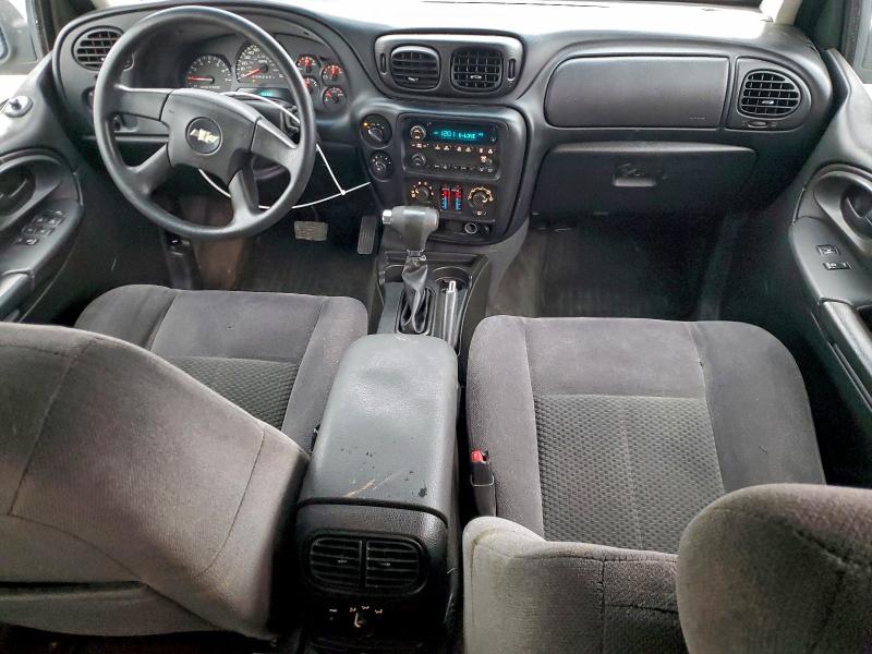 Photo 8 from auction – 2008 CHEVROLET TRAILBLAZER with VIN 1GNDT13SX82209555