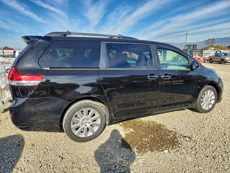 Photo 3 from auction – 2014 TOYOTA SIENNA XLE with VIN 5TDDK3DC5ES092132