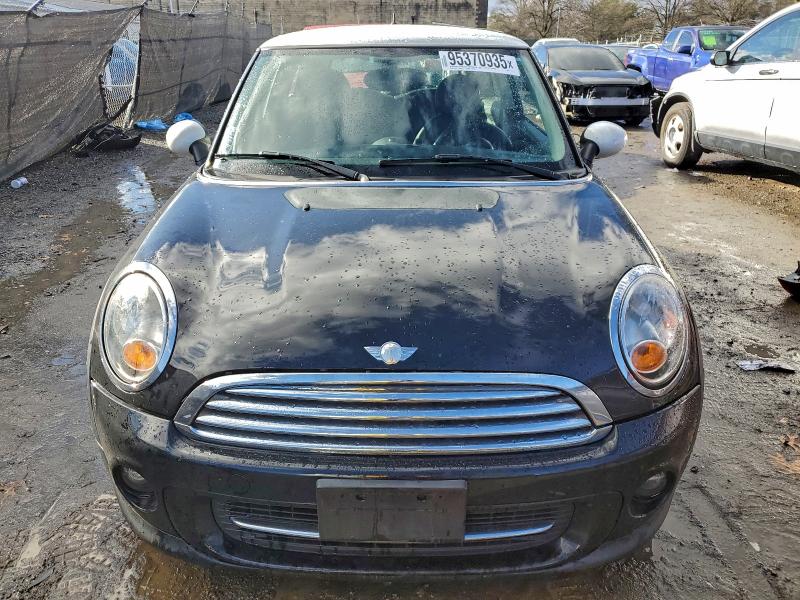 Photo 5 from auction – 2013 MINI COOPER with VIN WMWSU3C59DT685171