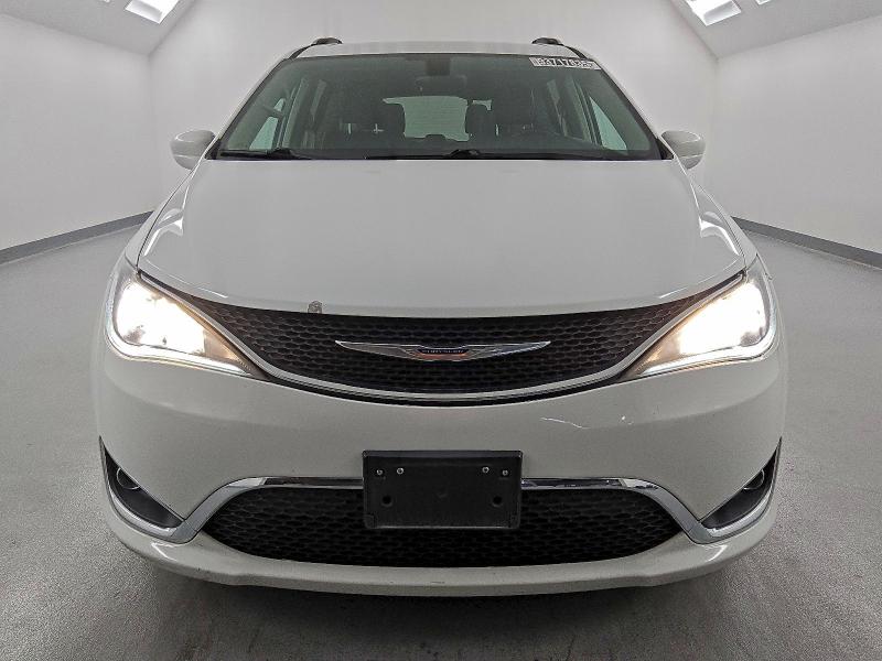 Photo 5 from auction – 2019 CHRYSLER PACIFICA T with VIN 2C4RC1BG3KR624995