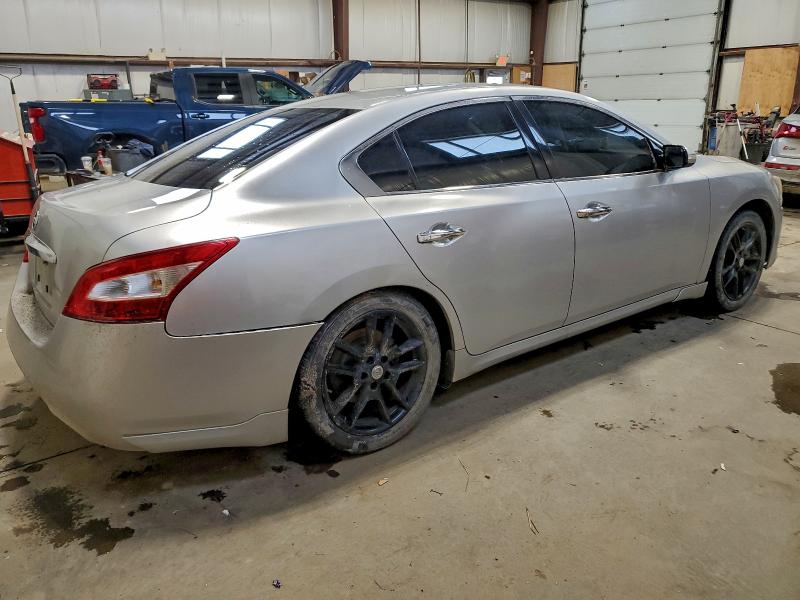 Photo 3 from auction – 2010 NISSAN MAXIMA S with VIN 1N4AA5AP2AC831676