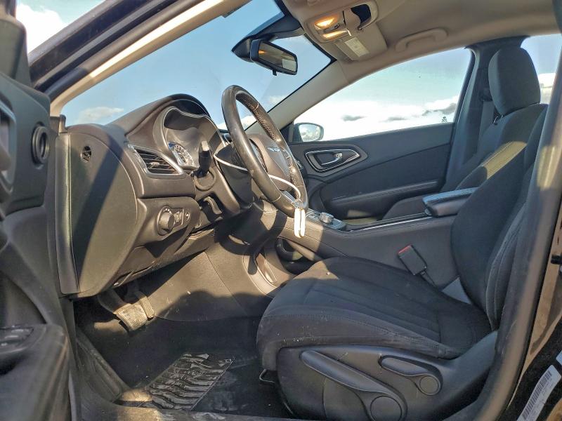 Photo 7 from auction – 2017 CHRYSLER 200 LX with VIN 1C3CCCFB2HN505619