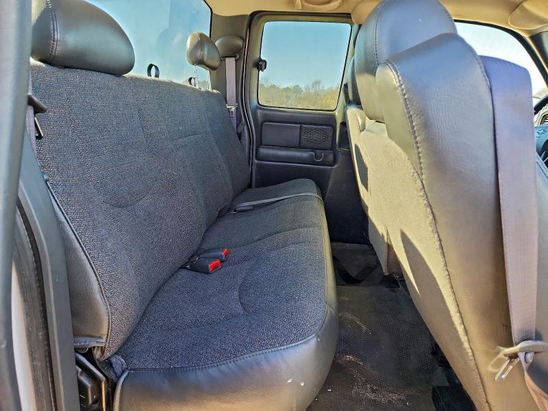 Photo 10 from auction – 2004 CHEVROLET SILVERADO with VIN 1GCEK19T84E358880