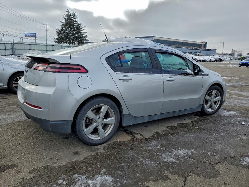Photo 3 from auction – 2013 CHEVROLET VOLT with VIN 1G1RD6E46DU144072