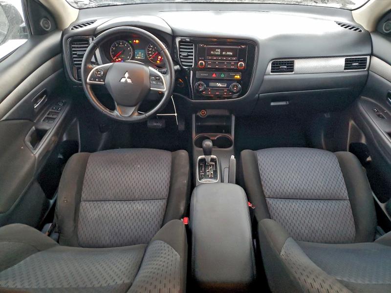 Photo 8 from auction – 2014 MITSUBISHI OUTLANDER with VIN JA4AZ2A32EZ606671