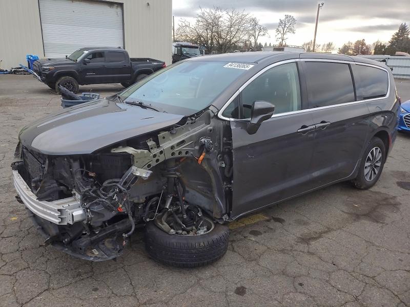 CHRYSLER PACIFICA H 2022 with VIN 2C4RC1L78NR161268 - Photo from auction