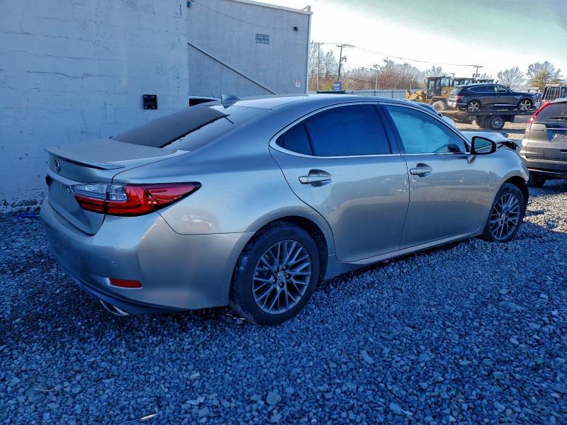 Photo 3 from auction – 2018 LEXUS ES with VIN 58ABK1GG6JU085422