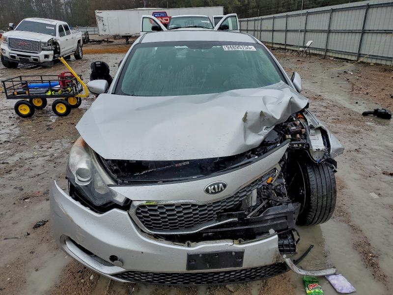 Photo 5 from auction – 2016 KIA FORTE EX with VIN KNAFX4A86G5479875