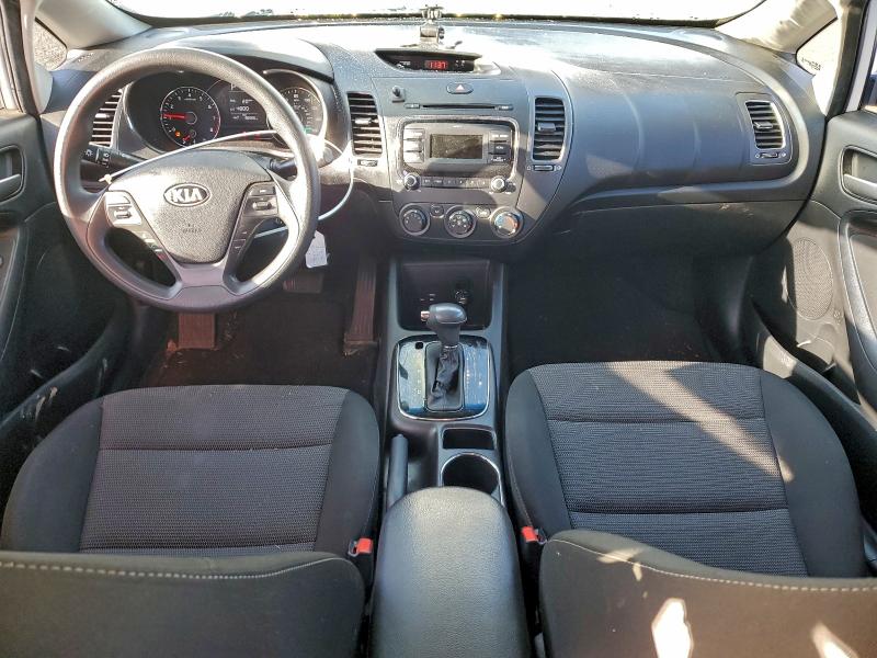 Photo 8 from auction – 2017 KIA FORTE LX with VIN 3KPFK4A79HE038210