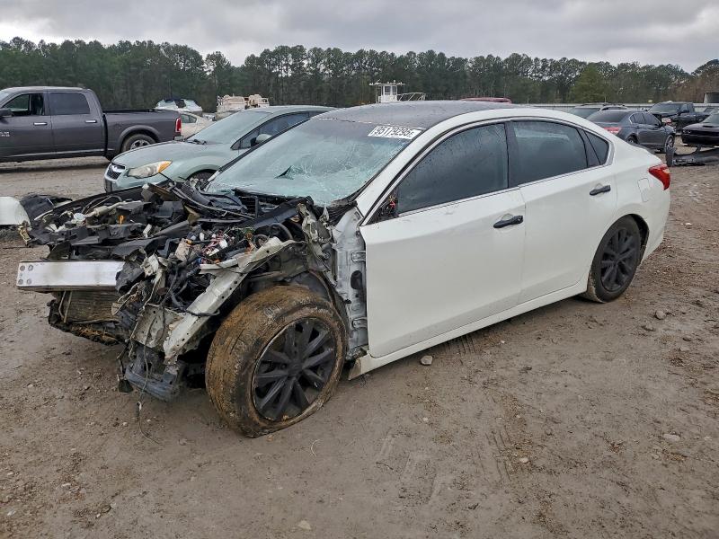 NISSAN ALTIMA 2017 with VIN 1N4AL3AP6HC163809 - Photo from auction