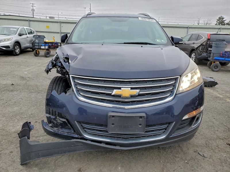 Photo 5 from auction – 2016 CHEVROLET TRAVERSE L with VIN 1GNKVGKD5GJ165900