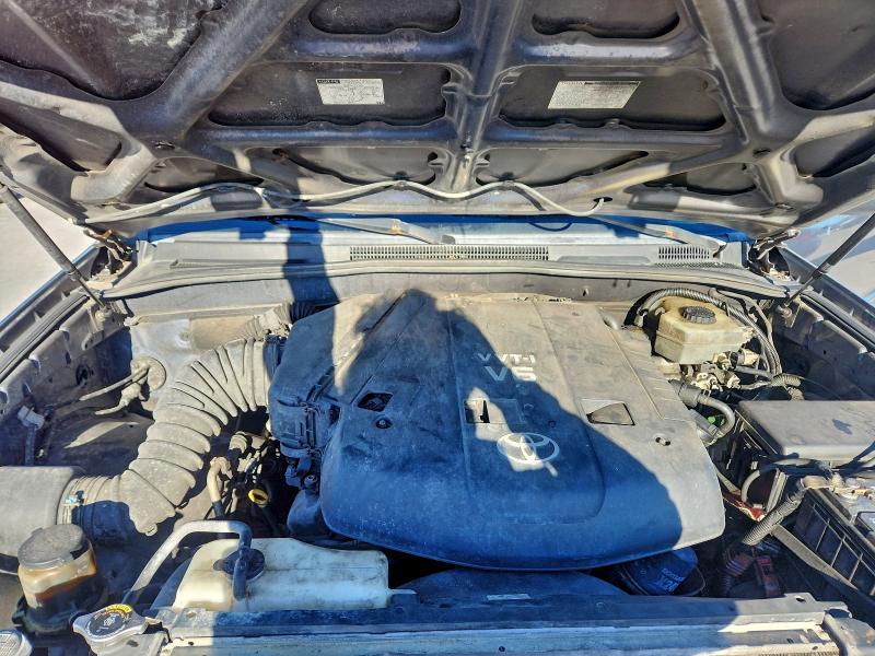 Photo 12 from auction – 2004 TOYOTA 4RUNNER SR with VIN JTEZU14R040023998