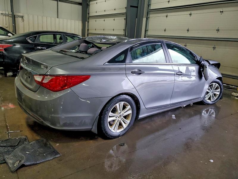 Photo 3 from auction – 2011 HYUNDAI SONATA GLS with VIN 5NPEB4AC6BH164553