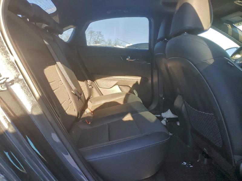 Photo 10 from auction – 2022 KIA FORTE with VIN 3KPF54AD0NE469656