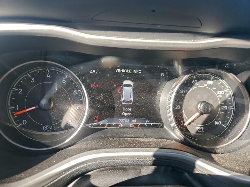 Photo 9 from auction – 2015 JEEP CHEROKEE T with VIN 1C4PJMBS5FW524350